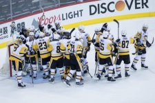 Pittsburgh_Penguins_33775573563_Edit-600x400.jpg