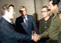 rumsfeld-saddam_300.jpg